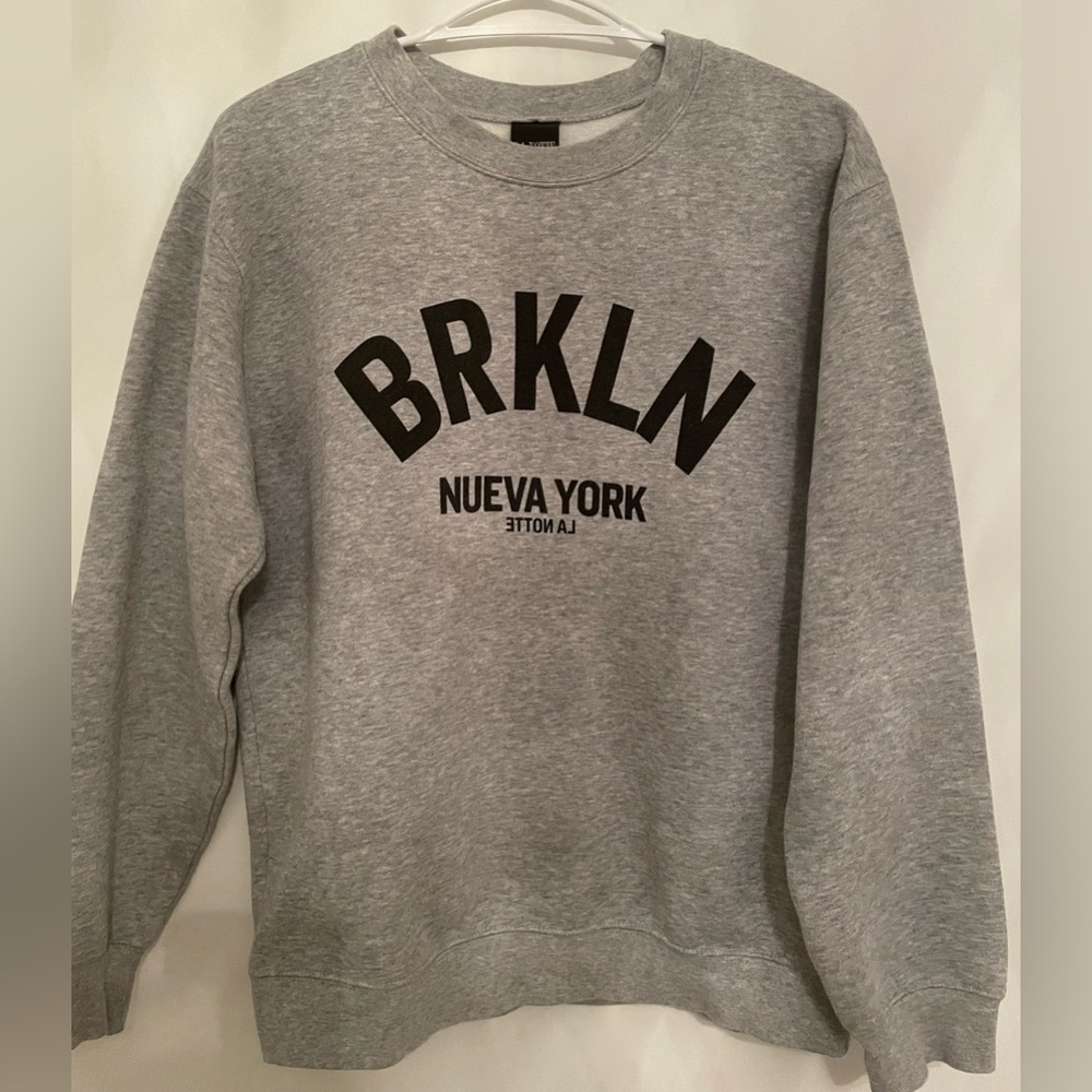 BRKLN La Notte sweater in grey!